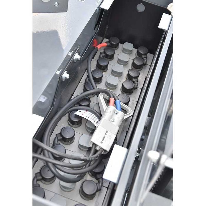 Новий штабелер електричний RS16, високий підйом на 5 метрів,на 1600 кг