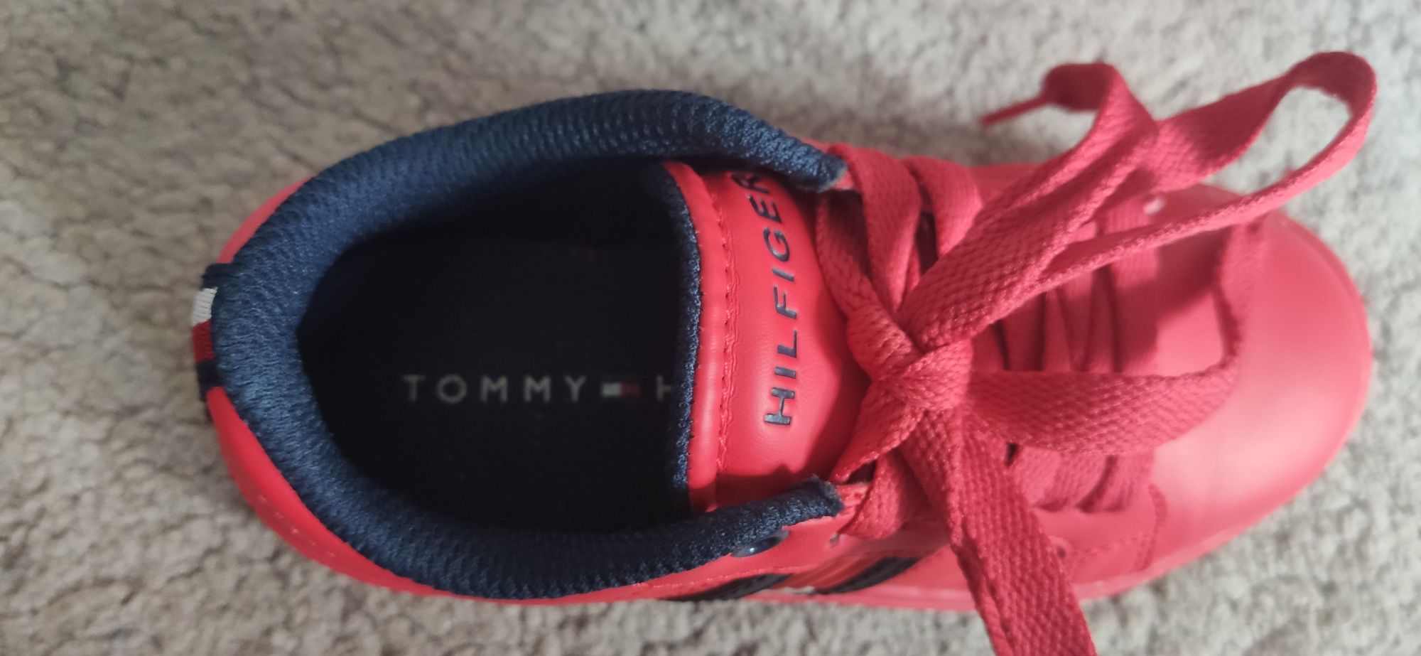 Tommy Hilfiger 27,5 USA 11 jak nowe buty tenisówki sneakersy