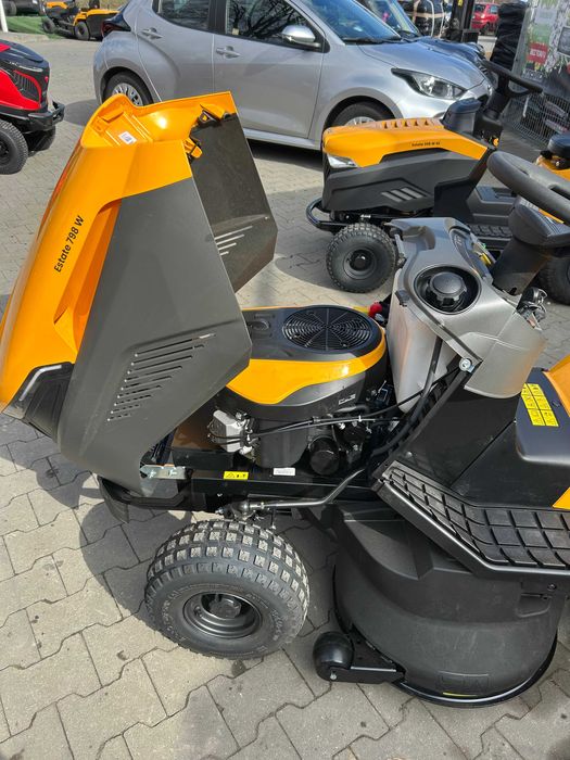 Traktorek Kosiarka do Trawy Stiga 798 W Mocny Traktor Ogrodowy 18KM