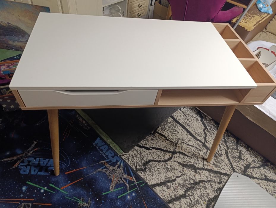 Biurko w stylu skandynawskim 110/55