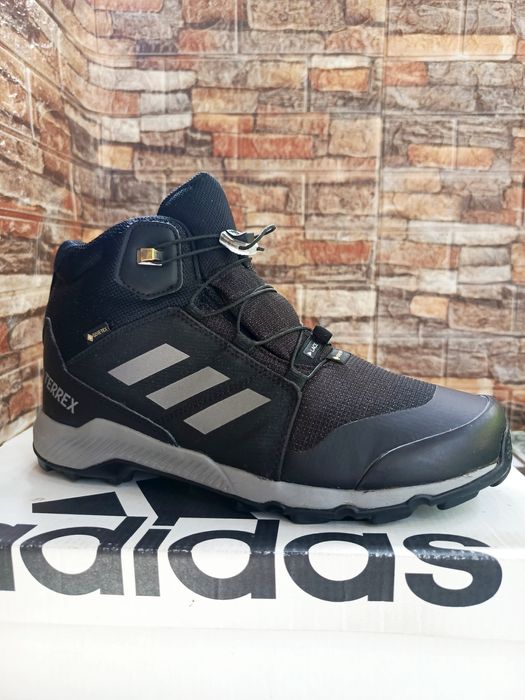 Черевики adidas Terrex  gore-tex (40р.25,5 см )