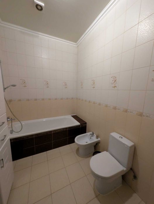 Оренда  БУДИНКУ !Зарядка для електромобіля!