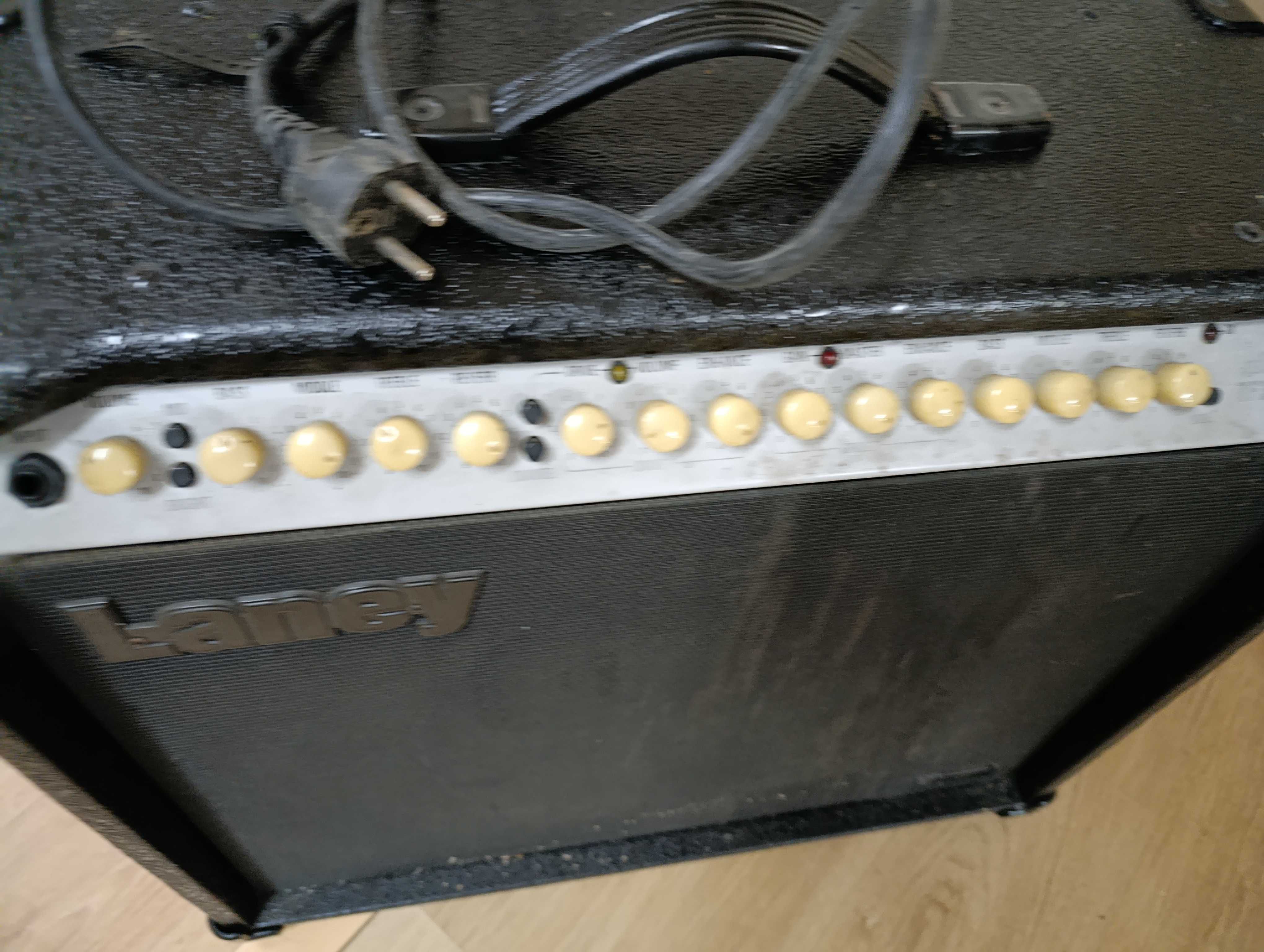 Amplificador Laney 120w