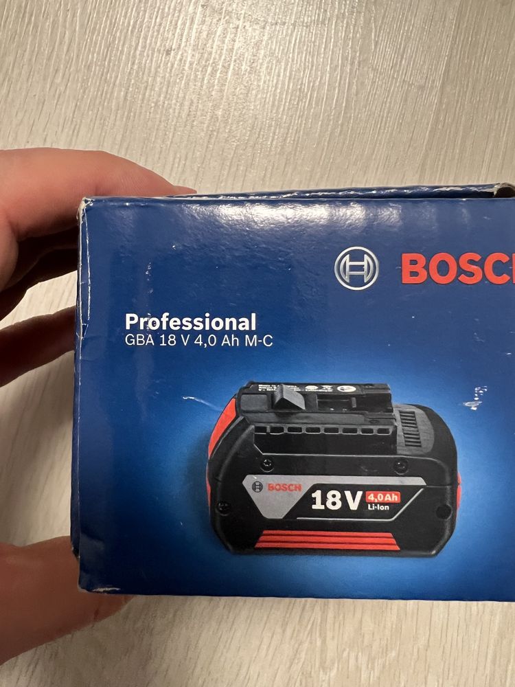 Оригінальний акумулятор bosch Professional GBA 18 V 4,0 Ah M-C