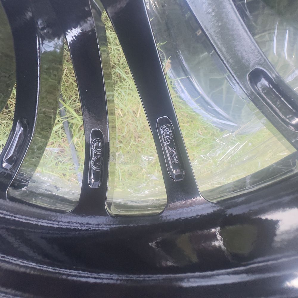Felgi r20 5x120 czarne błyszczace