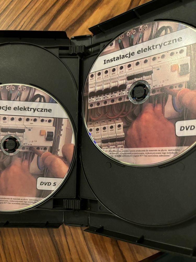 Poradnik DVD Budowa domu jednorodzinnego instalacje elektryczne 8 płyt