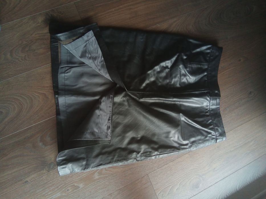 Spódnica skórzana czarna