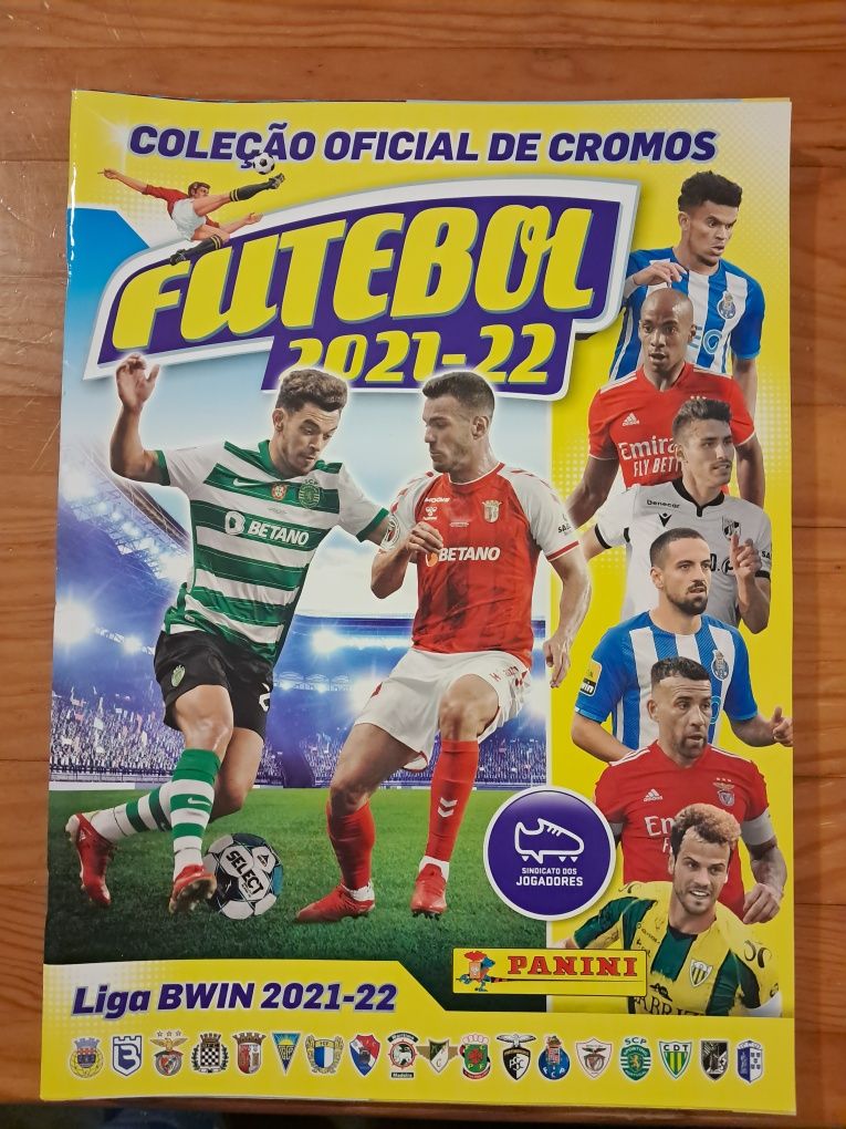 Caderneta de Futebol 2021-22