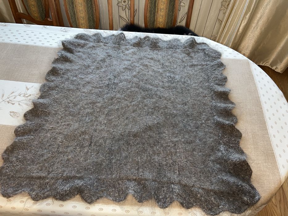 Chusta z wełny wielbłądziej