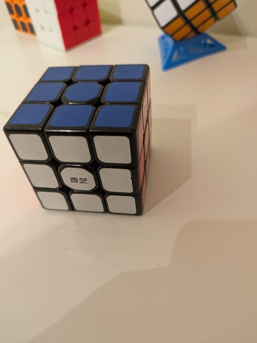 5 Kostek Rubika w tym dwie oryginalne firmy GAN i Rubik