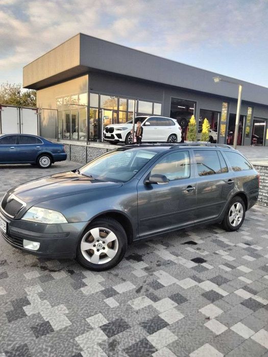 продати автомобіль