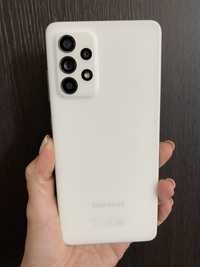 Продам смартфон Samsung A-52 ,4/128 в ідеальному стані.Колір білий.