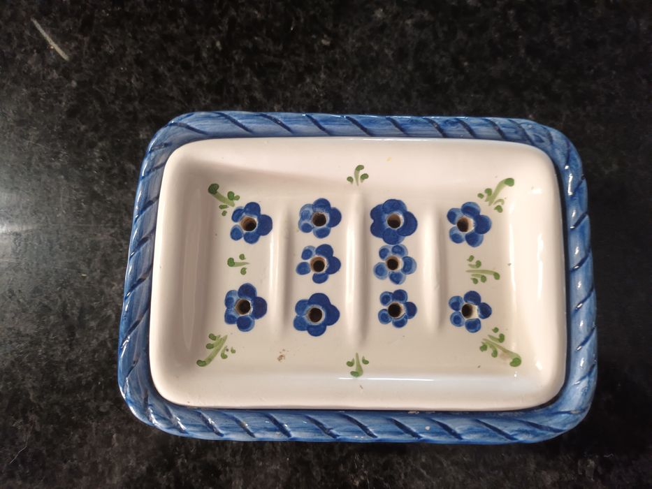 Saboneteira pintada à Mão como nova