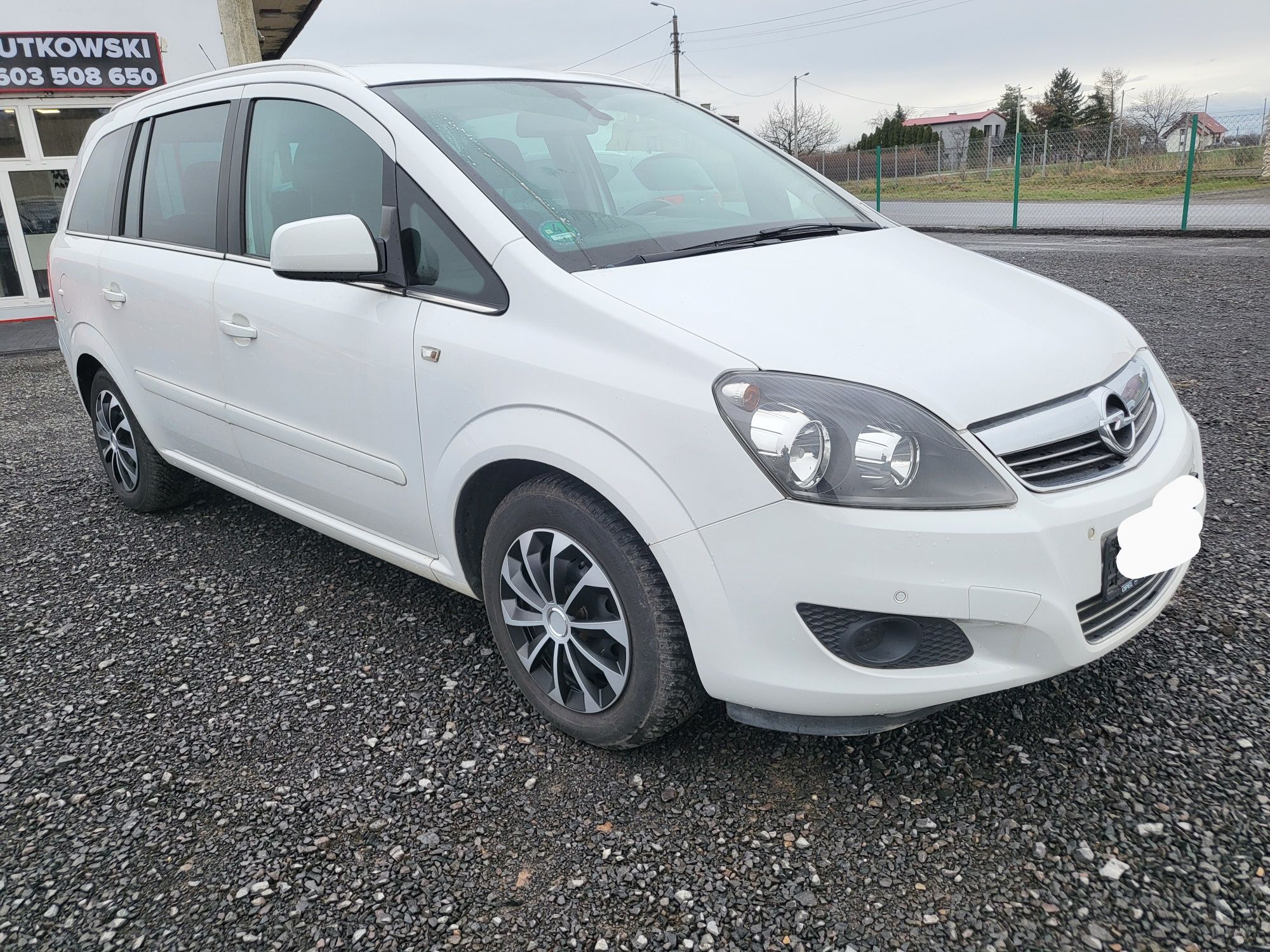 Opel Zafira 7 osób  Zadbana Benzyna Opłacona