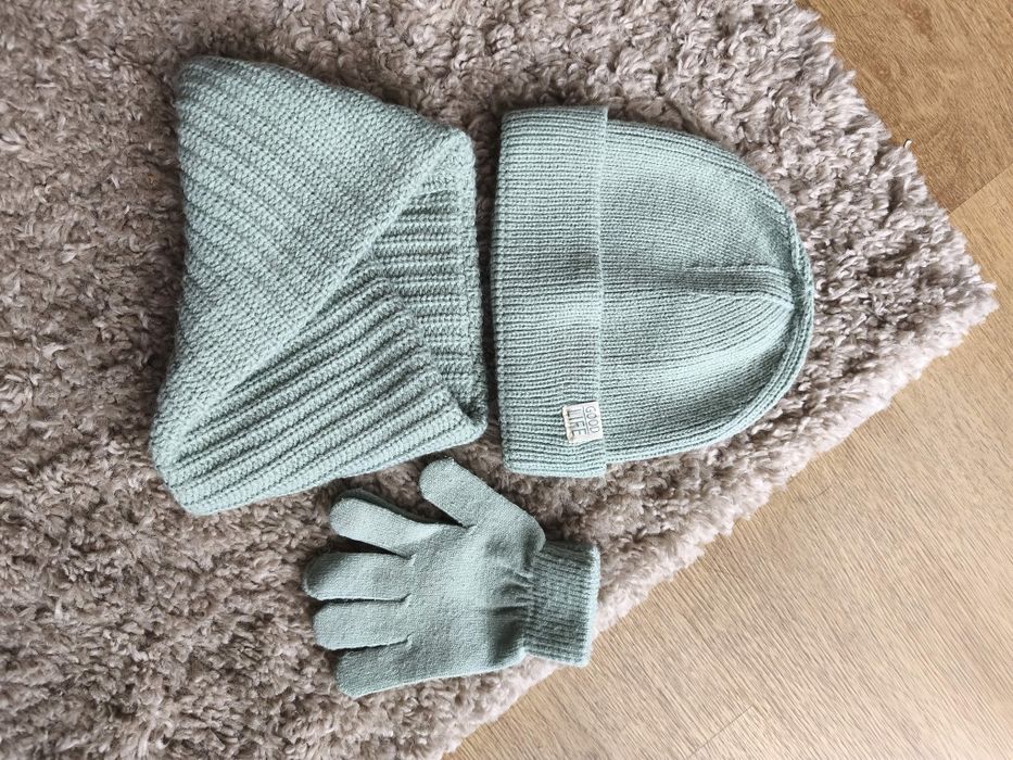 Komplet czapka+komin+rękawiczki