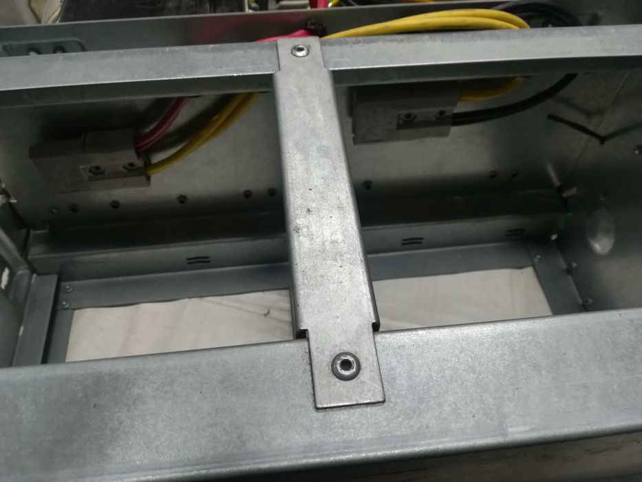 Безперебійник APC Smart-UPS 2200VA USB Чиста синусоїда !!!