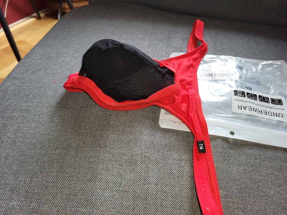 Super wygodne seksi stringi z kieszonką