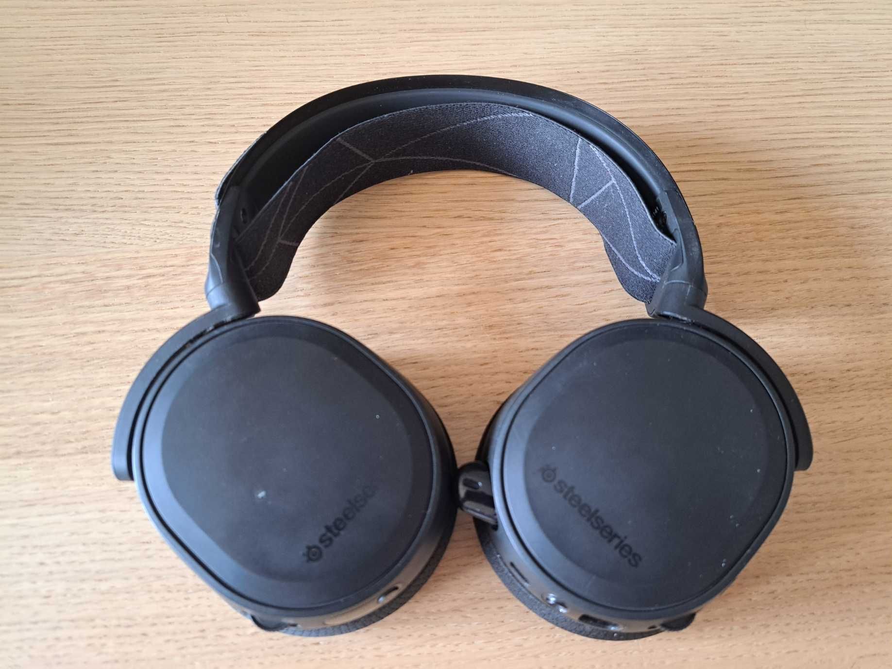 Steelseries Arctis 7 2019 - Stan bradzo dobry