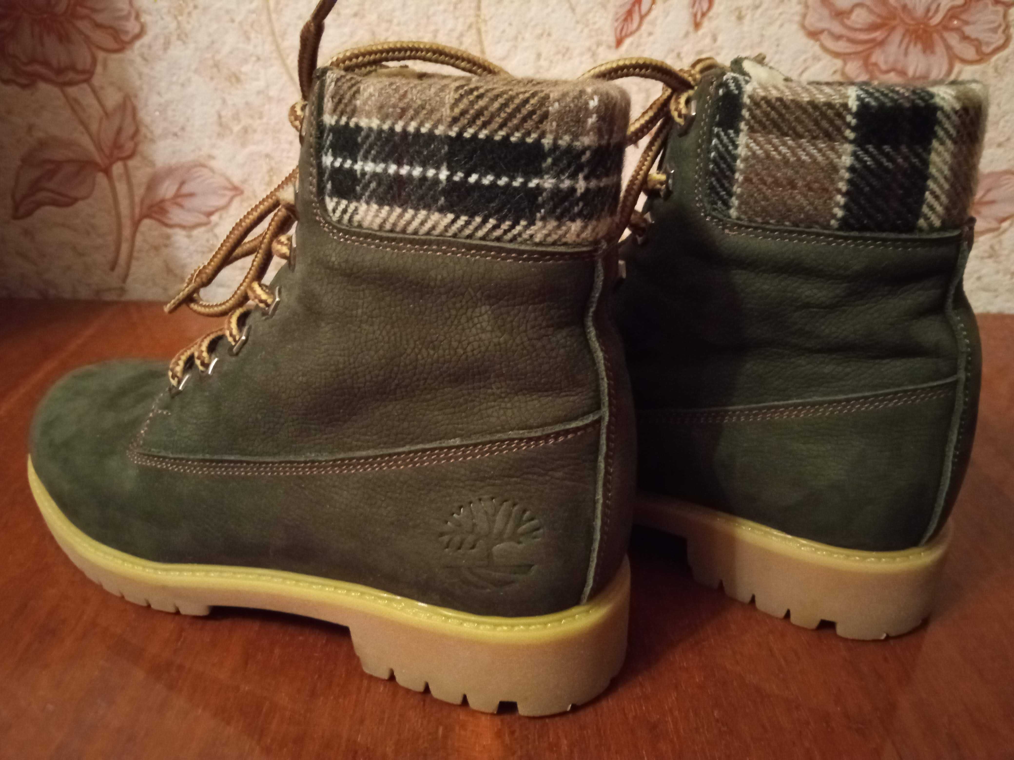 Ботинки зимние женские Timberland р. 36
