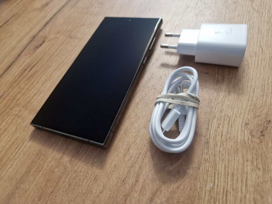Smartfon Samsung s24 Ultra 12/512gb Brak BLOKAD Gwarancja ZESTAW