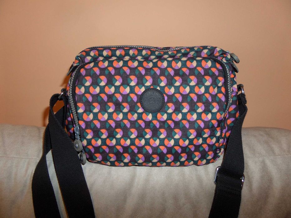 Kipling__pakowna__kolorowa__ listonoszka