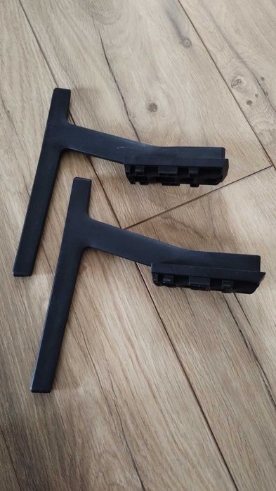 nóżki stopki BN63 do telewizorów Samsung serii DU 50 cali
