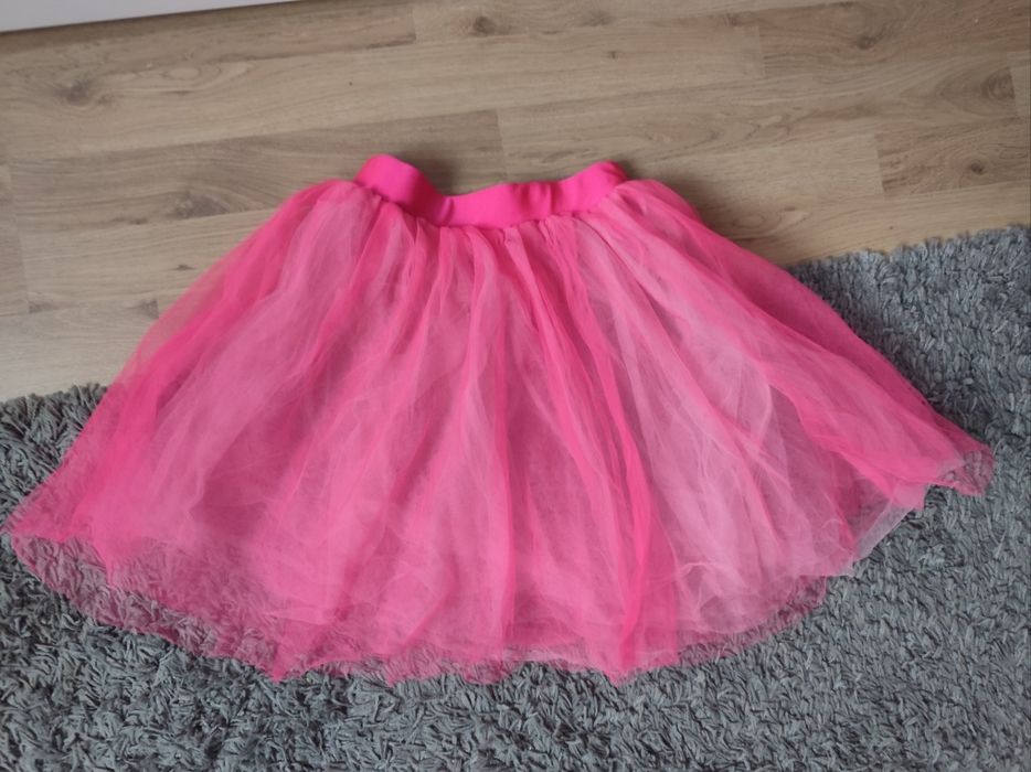 Tiulowa spódniczka dla dziewczynki na balet H&M Sport r. 122/128