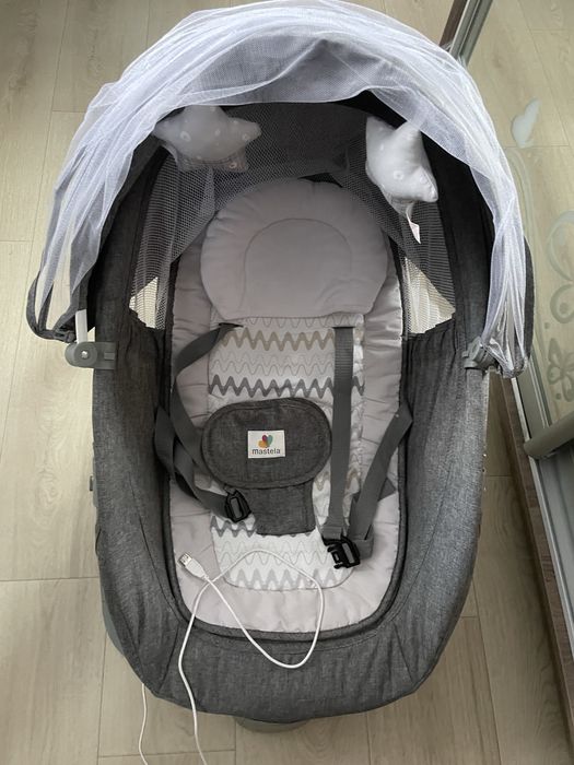 Шезлонг -люлька Mastela-в идеальном состоянии