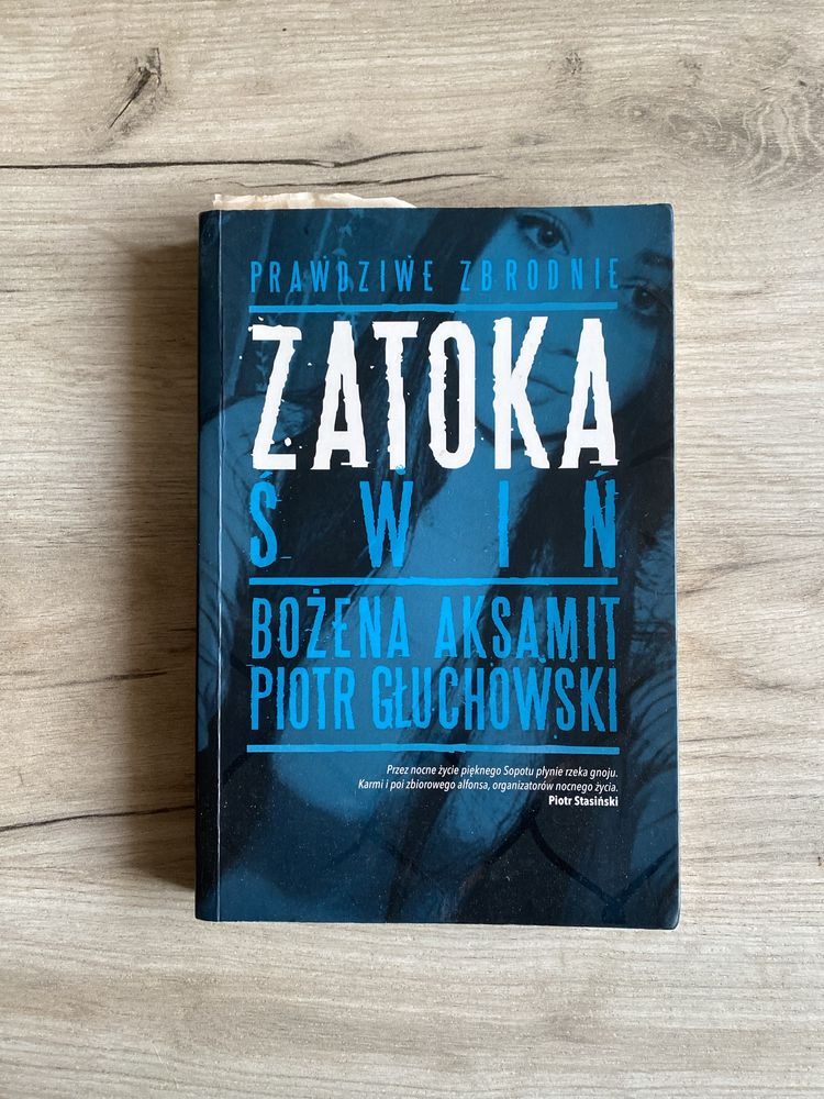 Zatoka świń- Aksamit, Głuchowski
