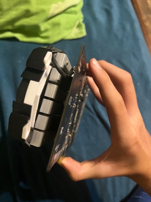 Продаю відеокарту gtx 1050 ti в ідеал стані користувався 3-4 місяці