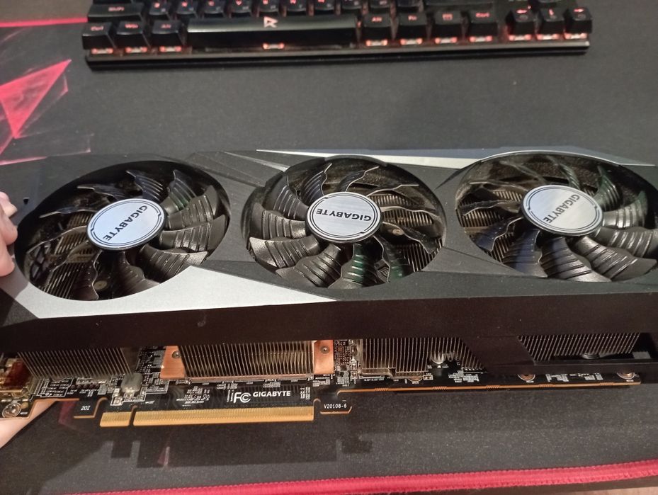 Відеокарта Radeon rx 6800 xt 16 GB дефект