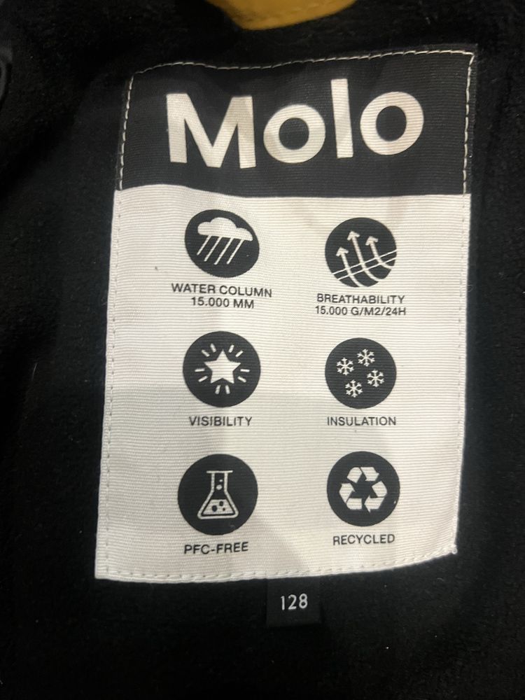 Продам зимовий комбінезон Molo