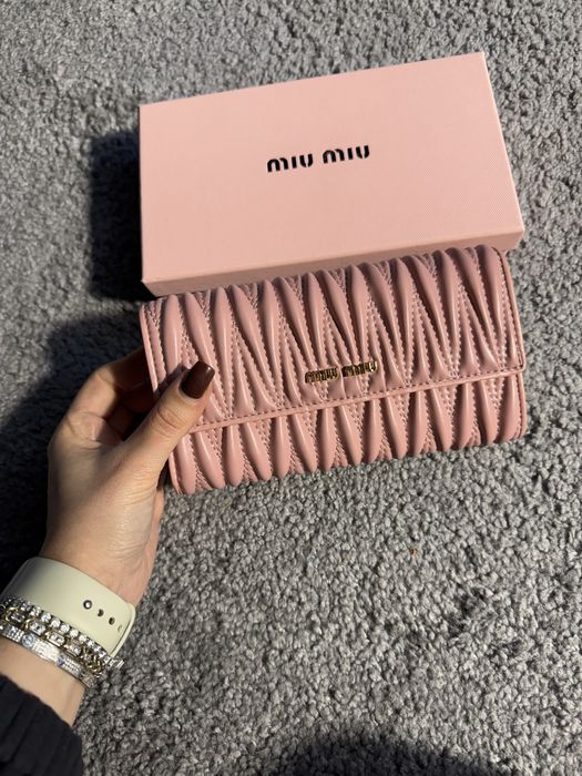 Portfel miu miu skora naturalna