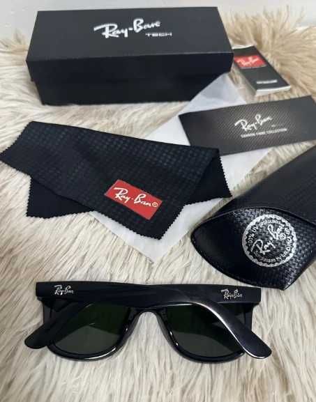 Ray-Ban Wayfarer Sunglasses Black/Green