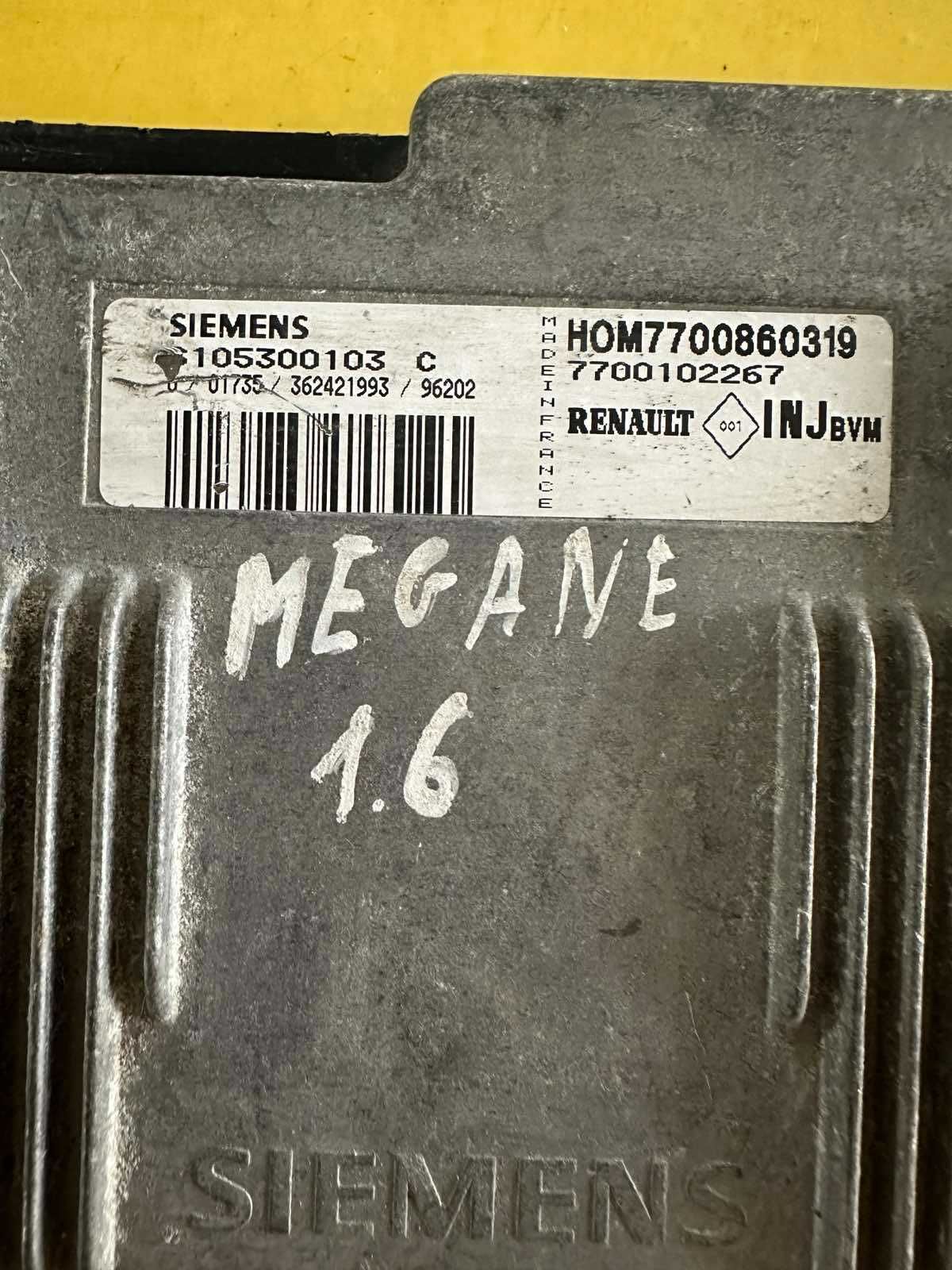 Блок керування двигуном RENAULT Megane 1.6 s105300103c 7700860319