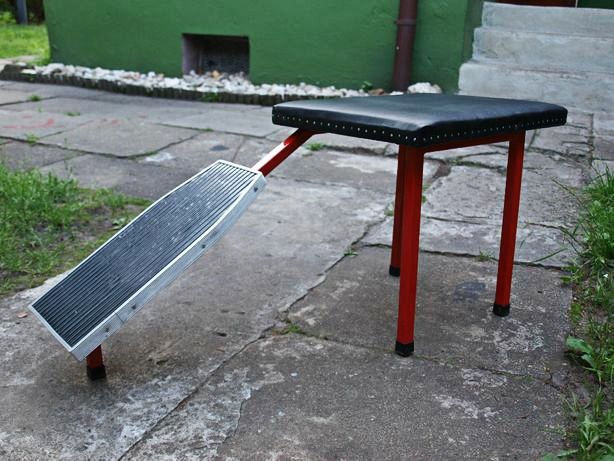 Stołek/stołeczek/krzesełko//taboret do ubierania butów PRL, LOFT, INDU