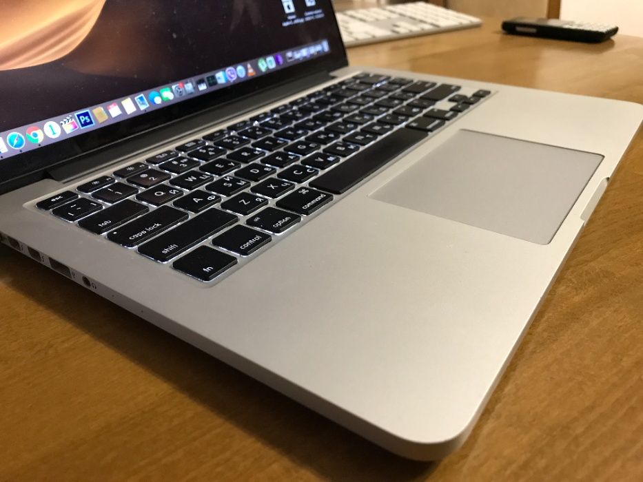 Ноутбук Apple Macbook pro 13" 2015 SSD 128GB RAM 8GB i5 2,7Ghz MF839