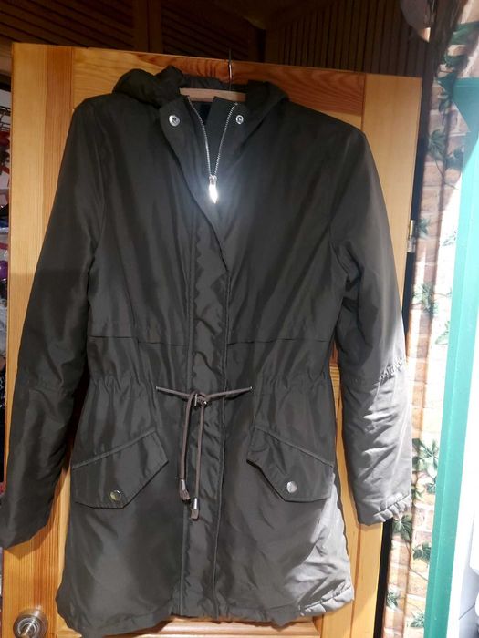 Kurtka damska w oliwkowym kolorze