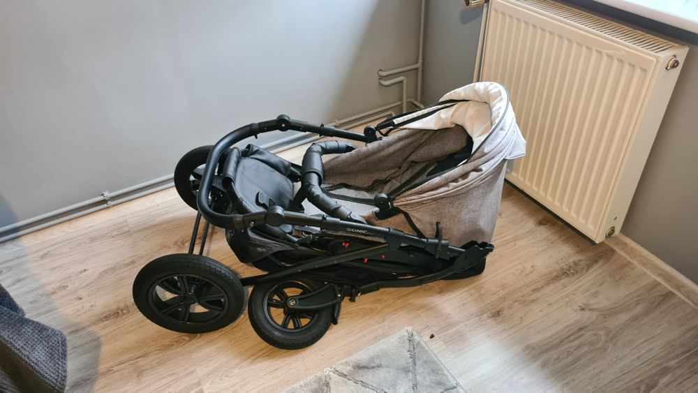 Sprzedam  wózek i nosidełko dziecięce