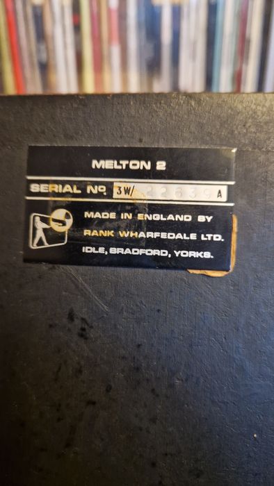 Colunas Wharfdale Melton 2