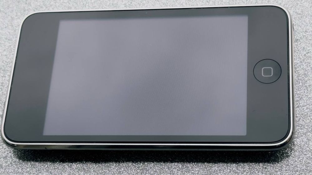 Плеєр iPod Touch 2 ідеальний стан.