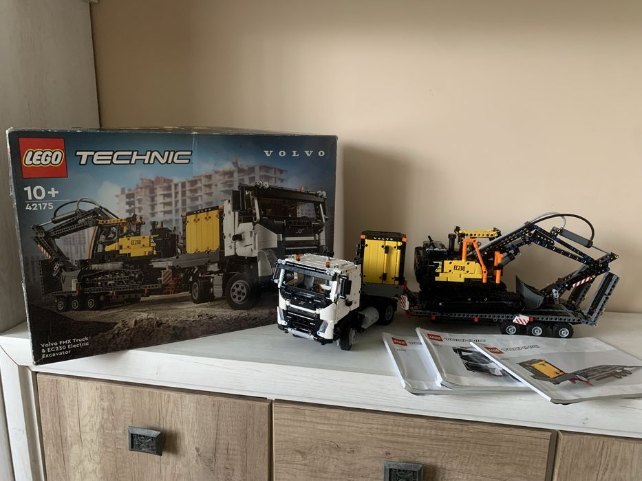 Продам оригінальне Lego technik 42175
