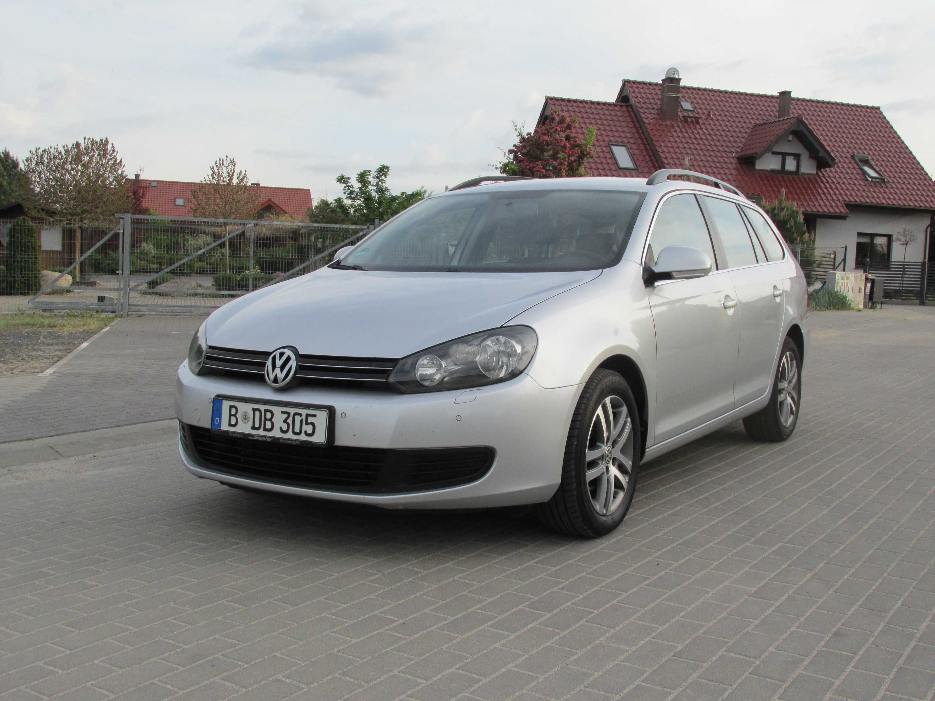 Volkswagen Golf 6 1.6tdi 2011 r 105KM