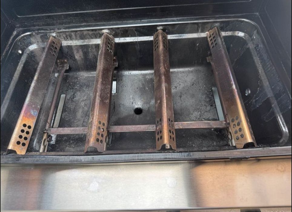 Продам газовий гриль Char Broil