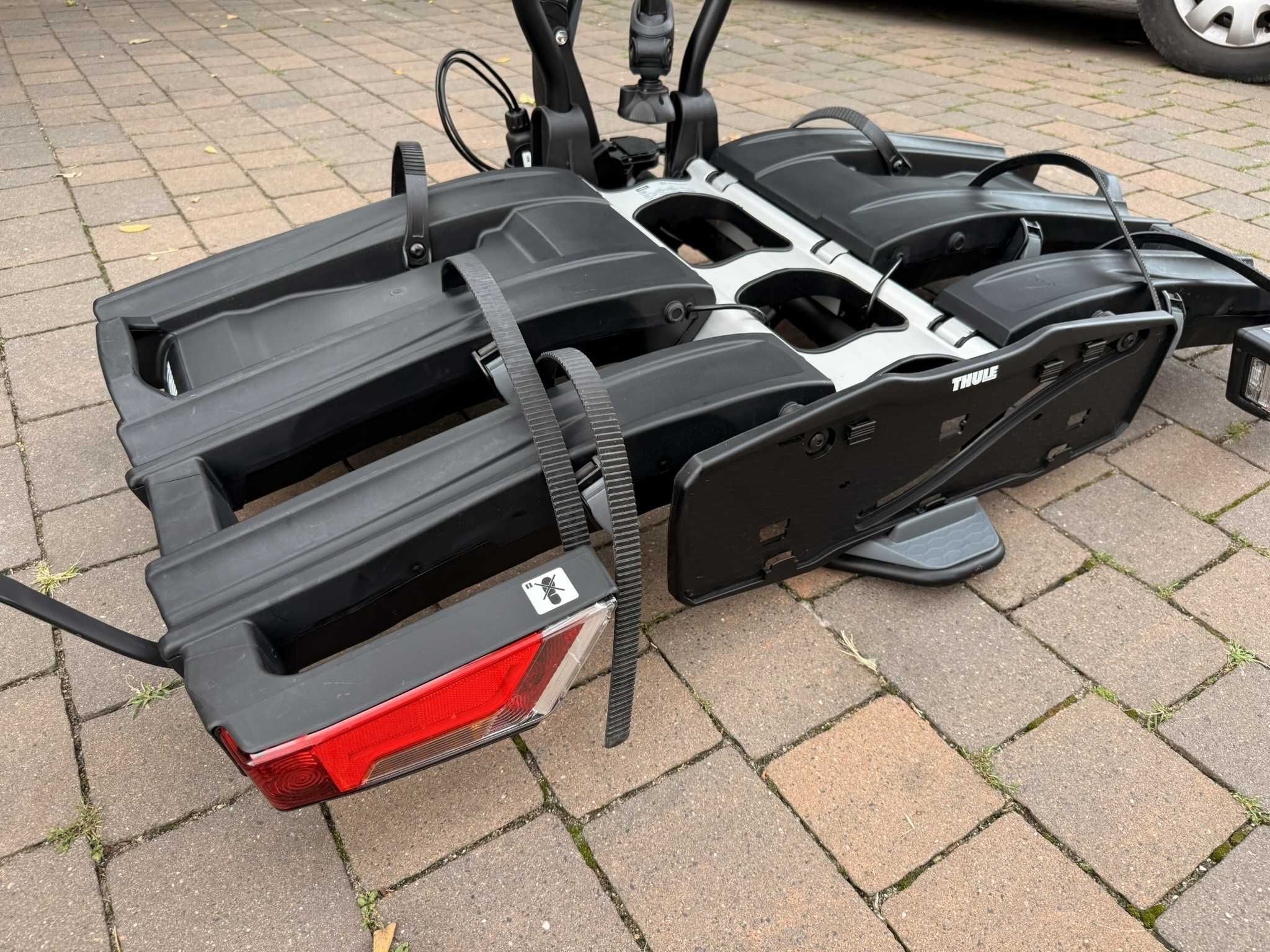 Bagażnik rowerowy Thule EasyFold XT3 - na 3 rowery