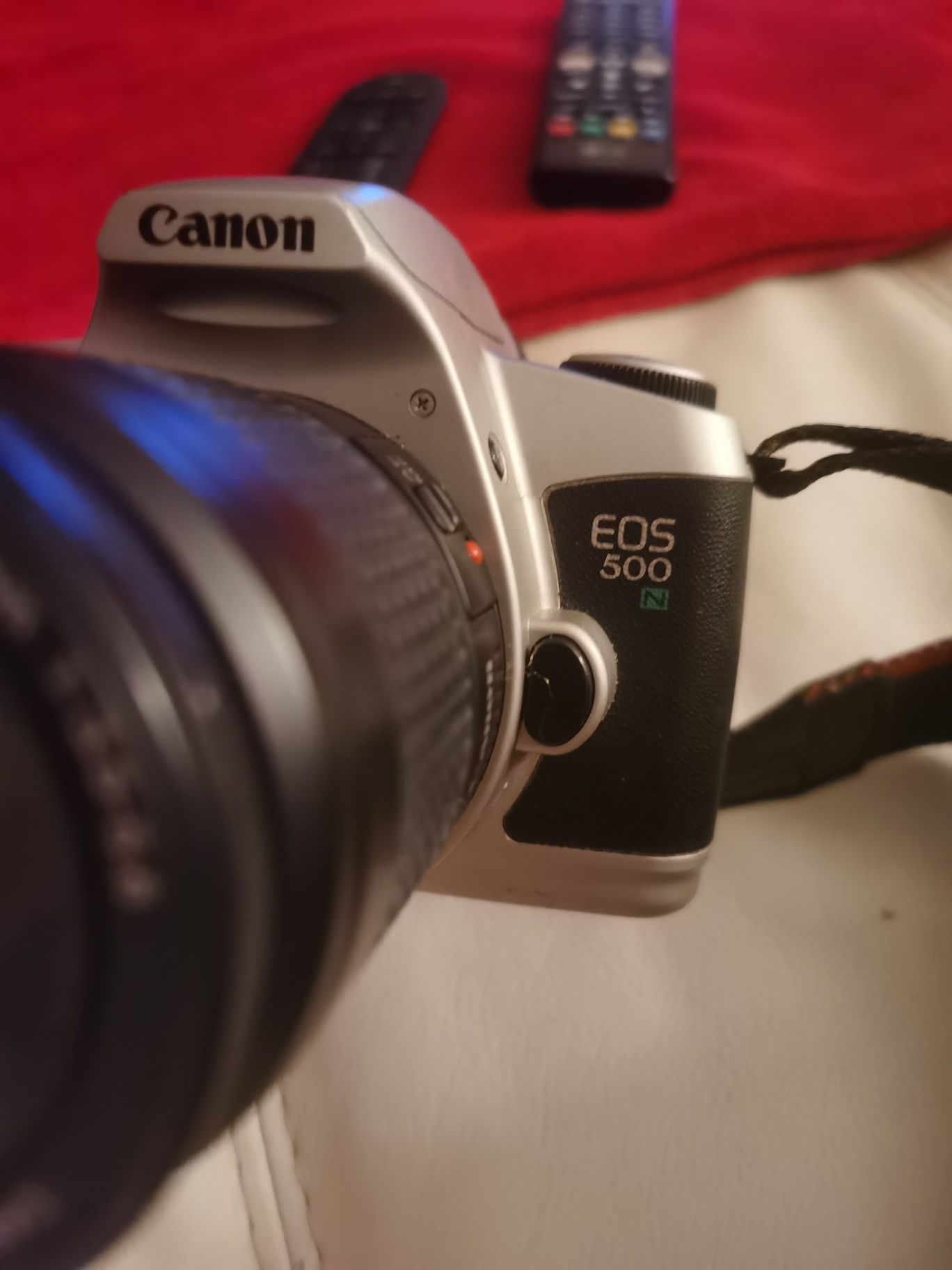Máquina fotográfica Canon Eos 500 com objetiva