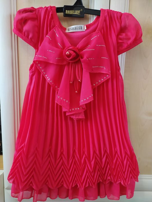 Сукня для дівчинки