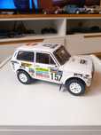 Łada Niva 1/18 solido