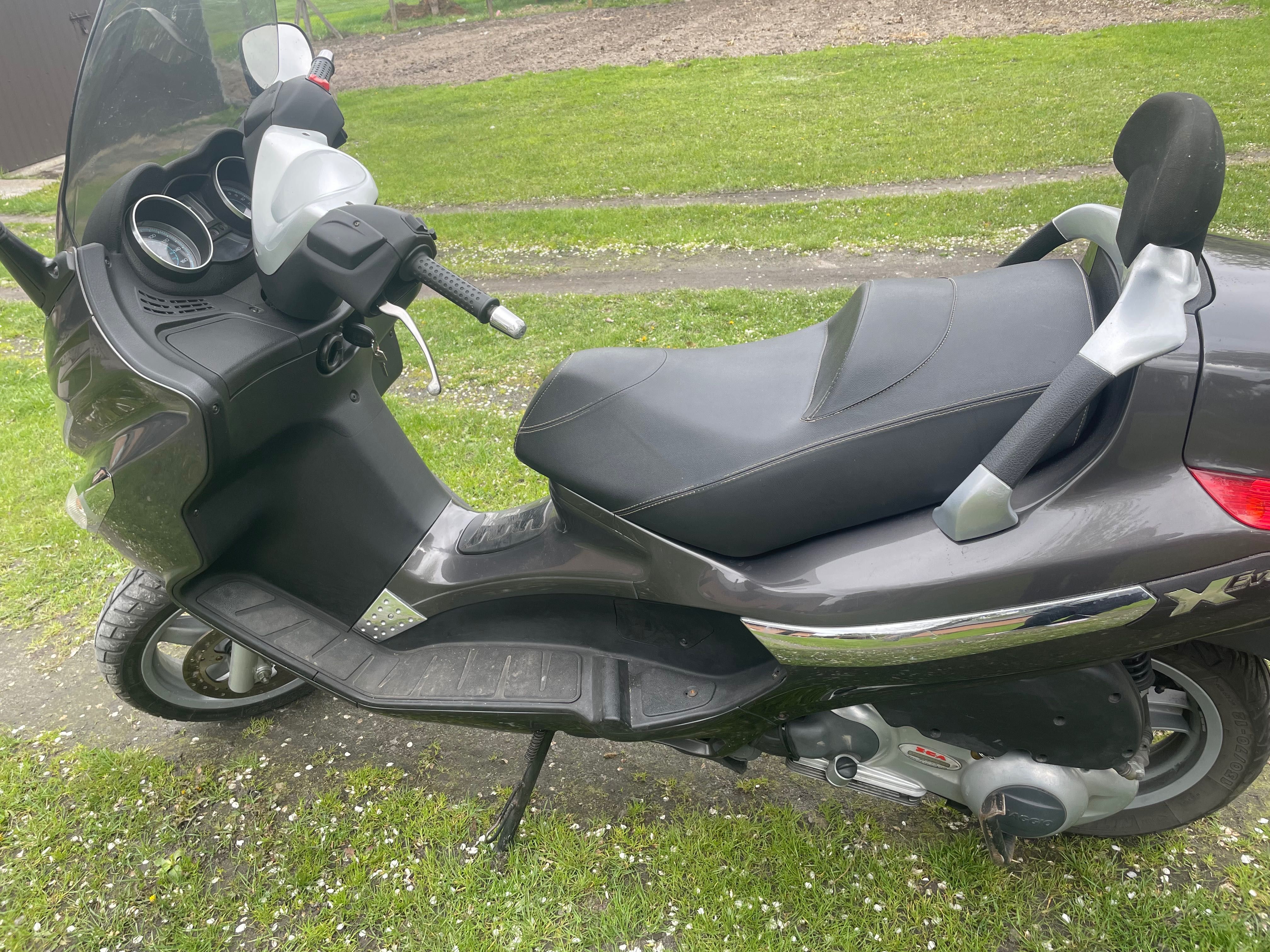 Sprzedam skuter Piaggio Xevo