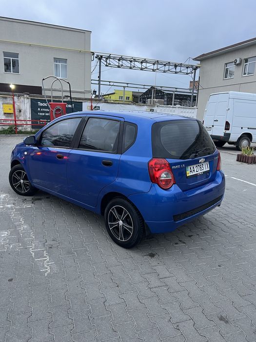 Chevrolet aveo 2008 T250 хечбек 1.5 вся в родной краске один владелец